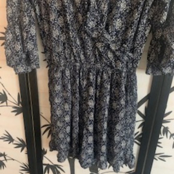 Adorable Abercrombie & Fitch Short Romper! Small - Picture 2 of 8